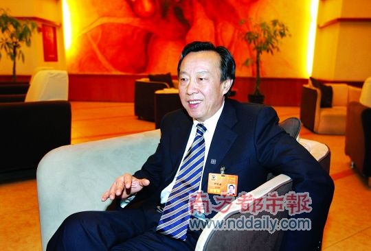 钟晓渝:深圳办大运要比节约 预算外开支应监管