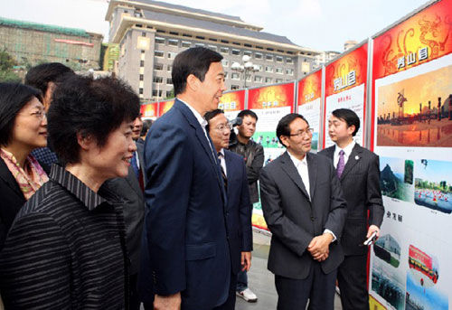 薄熙来:重庆处在发展重要阶段 今后5年10年很关键