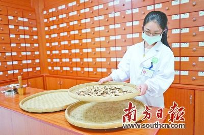 惠州6个镇入选省健康镇试点。惠州有很多基层医院已经引入中医疗法。南方日报记者 王昌辉 摄 惠州六镇入选 健康镇试点全省最多