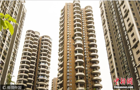 “串串”楼 贵州贵阳现奇葩建筑 远看如“串串”