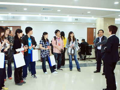 河西行政许可服务中心 一站式服务受赞许_会