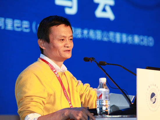 2013年亚布力中国企业家论坛第十三届年会于2013年2月22日-24日在黑龙江亚布力召开。上图为阿里巴巴董事局主席马云。(图片来源：新浪财经 梁斌 摄) 