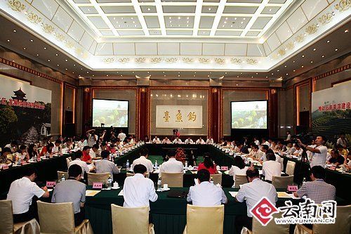 普洱人口及经济总量_普洱二手车报价及图片(2)
