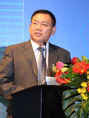图文:中国期货业协会专职副会长兼秘书长李强