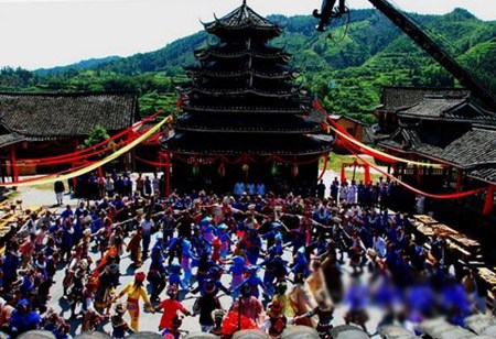《刘三姐》掀起民族风 广西侗族风情入镜来