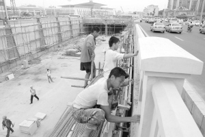 汉口循礼门地铁站越线施工_滚动新闻