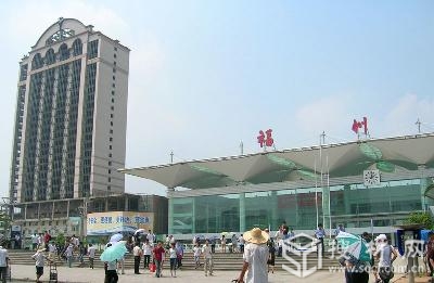 福州火车站成立\手语服务台\方便聋哑旅客