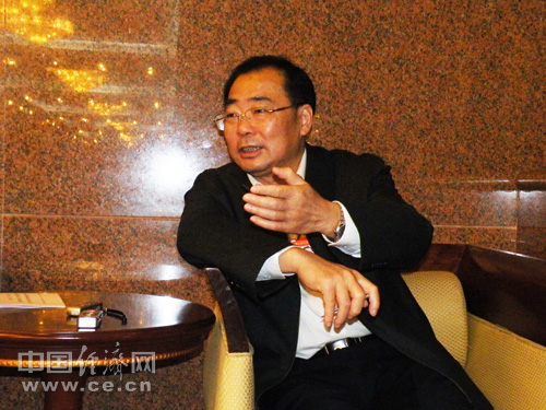 钟世坚:谋经济发展方式转变 起珠海新突破宏图