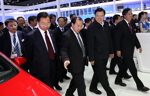 �ŵ½��ι۳�չʱǿ��������ҵҪ����������Ʒ��