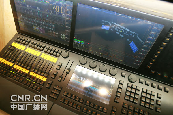 �¹��ݡ���չ�ְͷ����ǿƼ��λ�