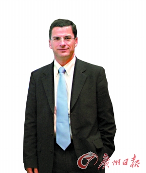 ר�ñ���ѩ���������������ܲð���ά:���ڻ������������������