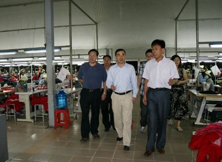 孔铉佑大使赴越南海洋省和海防市等地考察