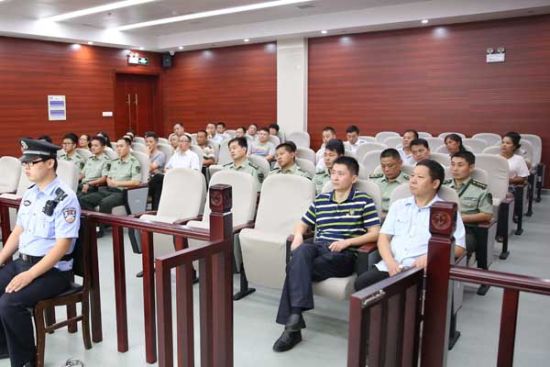 亳州中院举办庆祝八一建军节法院开放日活动