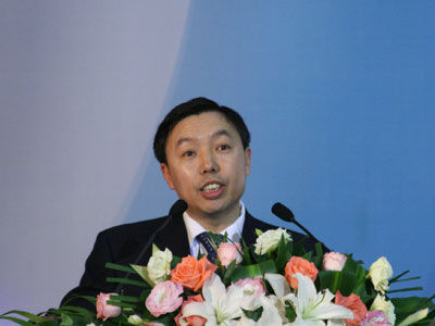 华夏银行原副行长王耀庭受审 被控受贿100余万