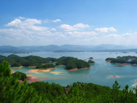 中加“姐妹千岛湖”牵手杭州千岛湖(图)