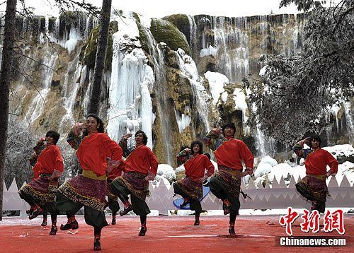 2012中国九寨沟第七届国际冰瀑旅游节开幕