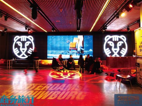 关于鹿特丹的话题,老生常谈的是遍布城中、世界顶级的建筑事务所的建筑。 鹿特丹电影迷人眼(图)