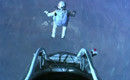 男子自太空边缘超音速跳伞