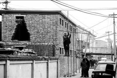 北京城乡接合部环境脏乱差私搭乱建垃圾乱扔