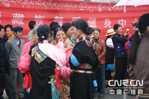 改革开放三十年 青海藏区变化大