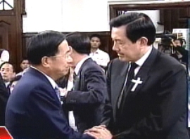 追思柏杨 扁马相遇仅握手了下手寒暄两句