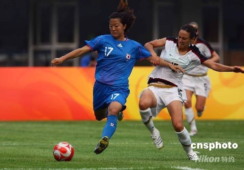 美国女足一球力克日本队 赢得北京奥运会首胜