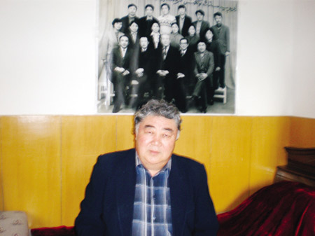 天山脚下的30载电影往事(图)