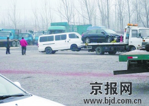 京沪高速天津唐官屯段70余辆车相撞(组图)