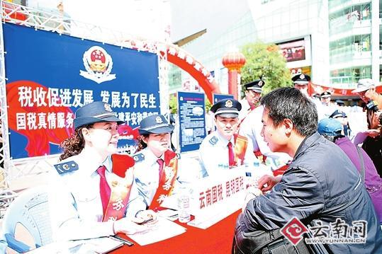 冯提莫收入多少_青岛月收入多少能活(2)