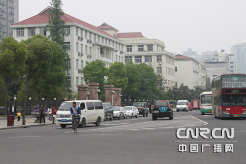 武汉市政府大院火灾被扑灭 工作恢复正常