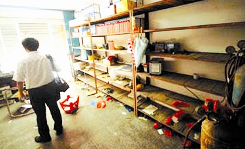 店面凌晨被盗 物管不愿担责