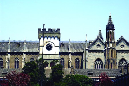 不少老济南想捐款,力保停摆的洪楼大钟走起来