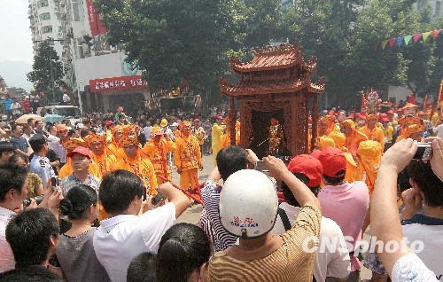 国内新闻 正文 9月9日上午,在齐天大圣信仰文化发祥地的福建