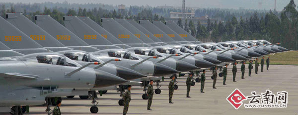 空军驻滇某部圆满完成国庆阅兵任务(组图)