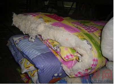 晋江:10余家幼儿园买了黑心棉 材料来源于垃