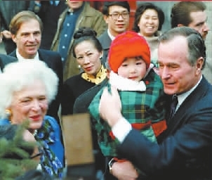 1975年12月,美国总统杰拉尔德·福特访问中国.