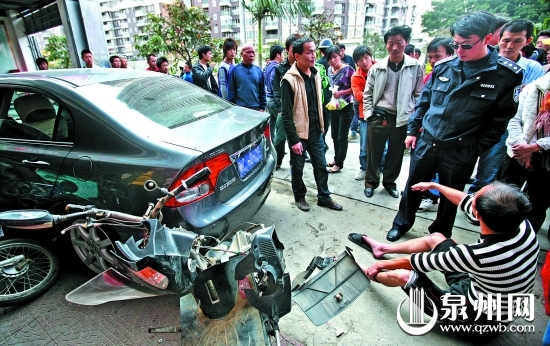 摩托车最新消息交通事故 1259566472_1t5dBp.jpg