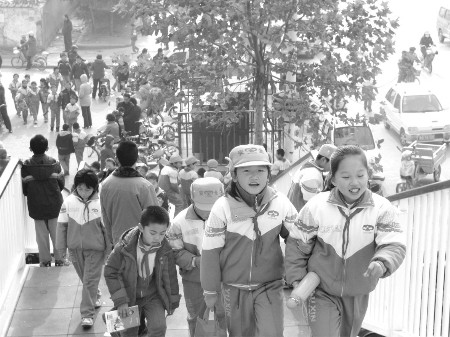 育新实验学校2020排名育新中学隆重举行2020年校园文学科技体育艺术节