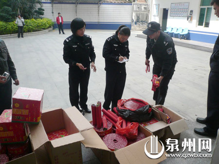 泉州:非法销售烟花爆竹 三店主被行政拘留