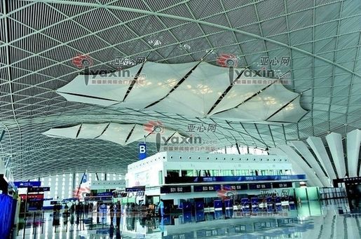 乌鲁木齐机场t3航站楼投入使用 年吞吐旅客可达千万