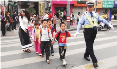 长沙中小学幼儿园实行封闭式管理