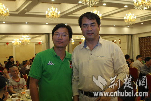 ���Ӿ硶��÷Ϸ��ʦ���桷�ڻ�÷���п�����ʽ