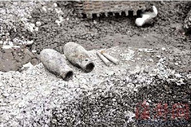 泉州市区工地深坑惊现未爆手雷