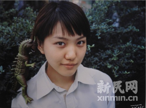 荒木经惟作品上海开展 年轻参观者称不介意尺