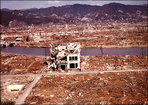 广岛原子弹爆炸14万亡灵警示日本正视历史珍惜和平
