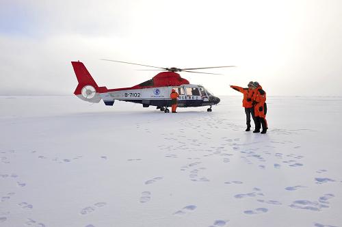 中国第四次北极科考队打响"长期冰站"考察攻坚战