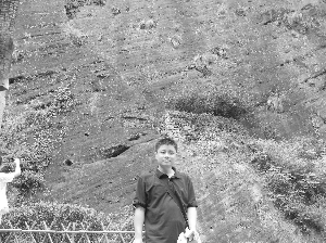 公务员如厕摔死被认定因公牺牲