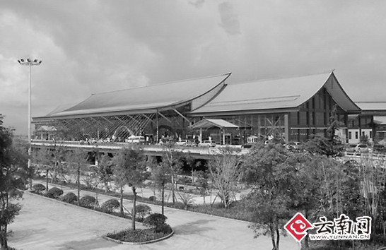 丽江机场改扩建工程完工吞吐量升至450万人次