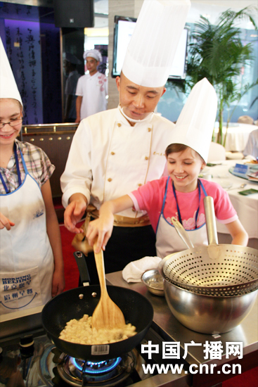 中华美食烹饪培训引来二十余国洋徒弟