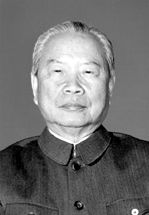 原全国人大副委员长彭冲逝世